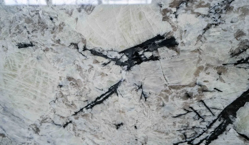 Кварцит Arctic White